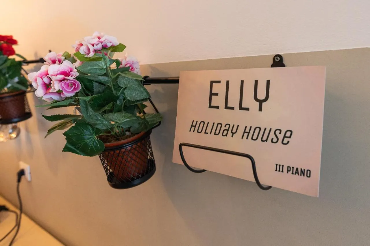 Elly Holiday House Palermo 0*,  Itálie